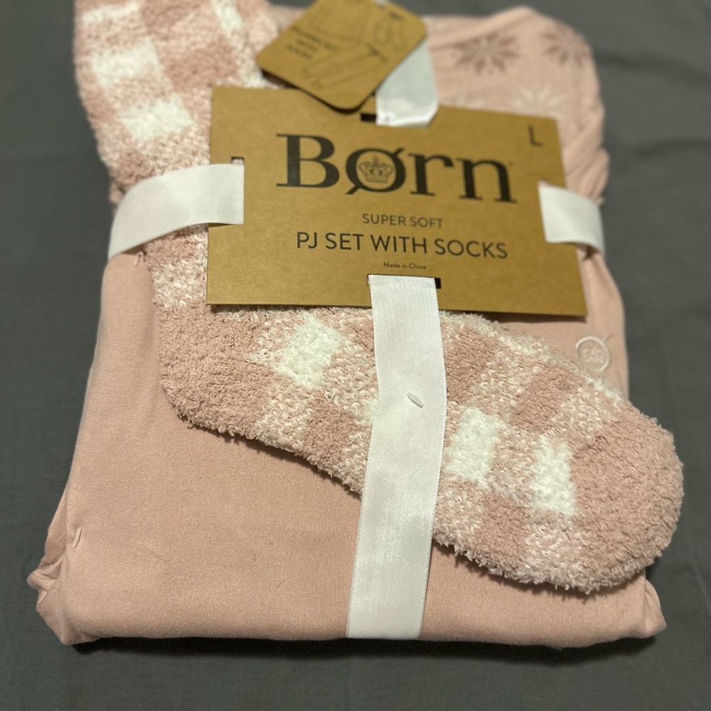 Born soft pajama and sock set